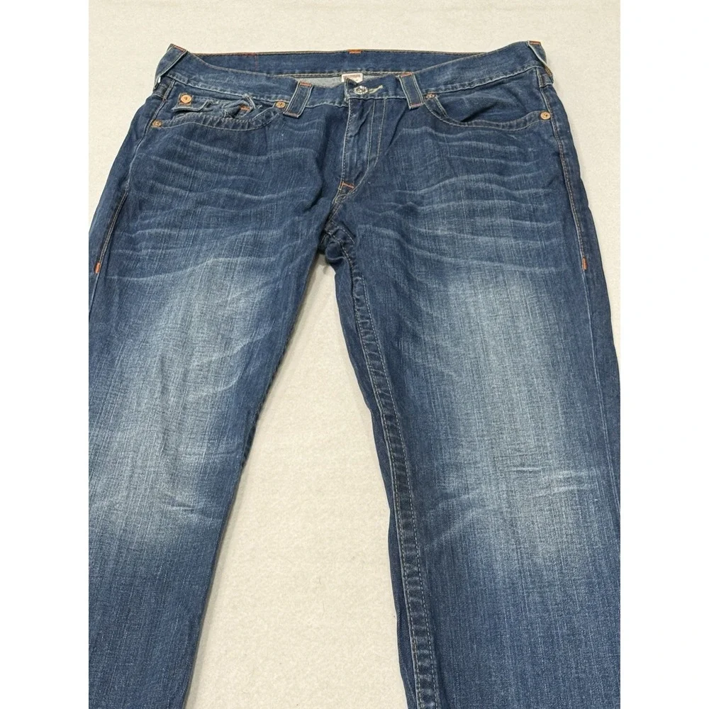 True Religion Mens Jeans size 36 straight leg World Tour